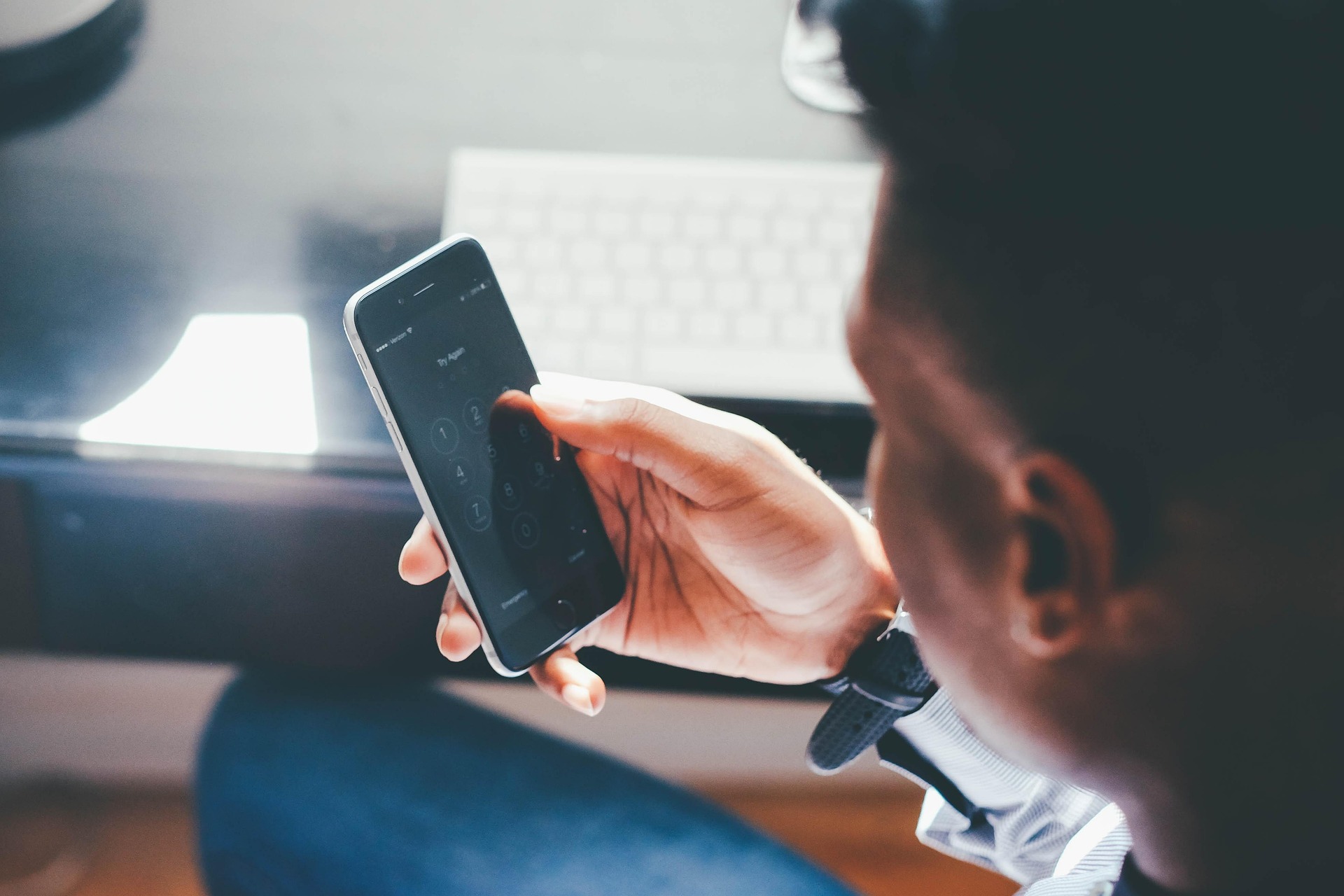 Vets Online: What Are Tele-Vets, How Can They Help & Limitations